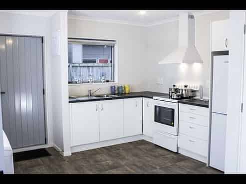 4 Room A/81 Normandy Avenue, Melville
