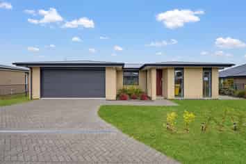 6 Hato Patariki Lane, Nukuhau