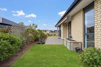 6 Hato Patariki Lane, Nukuhau