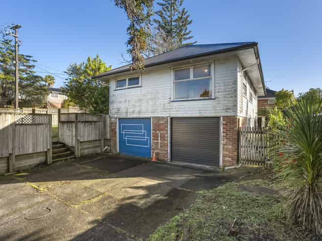 92 Stottholm Road, Titirangi
