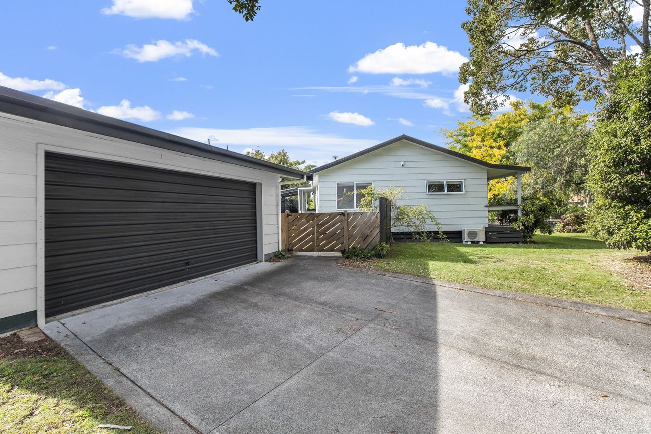 Immaculately presented three bedroom home on corner section - Ansicht 2