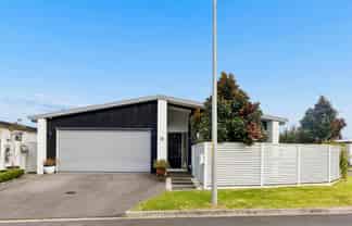 31 Saint Pauls Drive (Urban Ridge), Brookfield