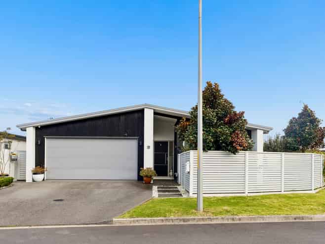 31 Saint Pauls Drive (Urban Ridge), Brookfield