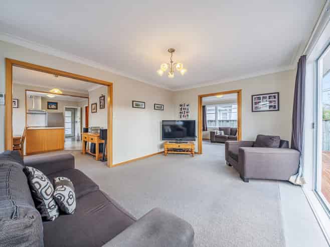 13 Oxford Crescent, Ebdentown