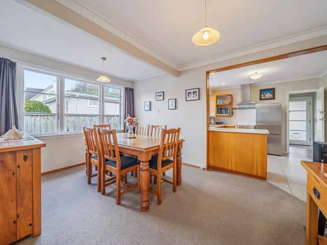 13 Oxford Crescent, Ebdentown
