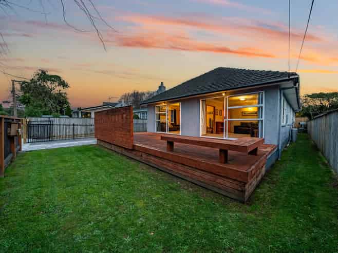 13 Oxford Crescent, Ebdentown