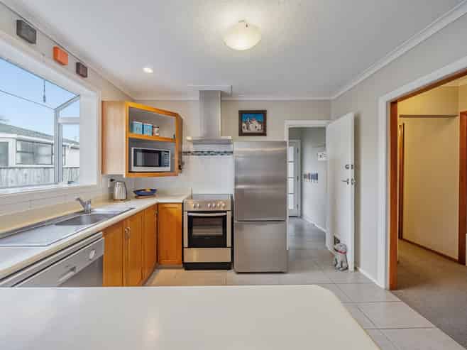 13 Oxford Crescent, Ebdentown