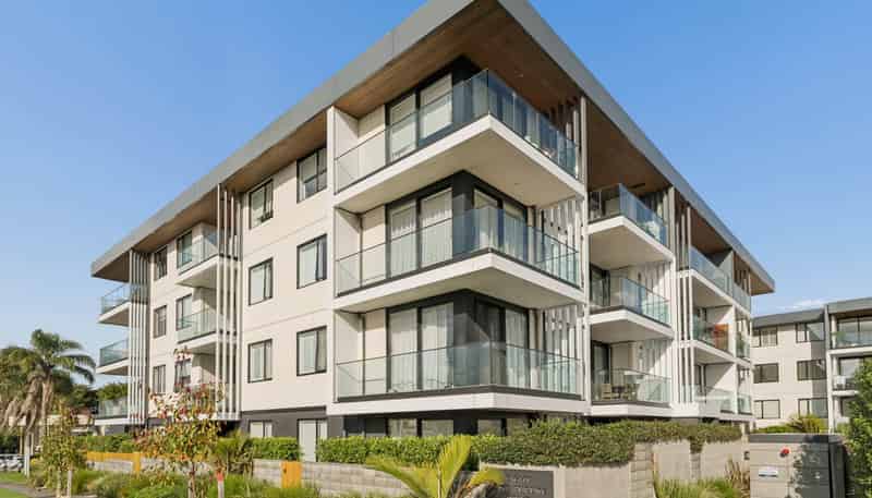 g02/8B Lake Pupuke Drive, Takapuna