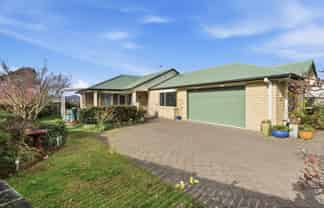 16 Ranfurly Terrace, Pyes Pa