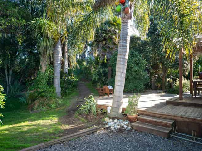 28 Cedar Road, Te Awanga