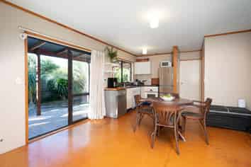 28 Cedar Road, Te Awanga