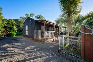 28 Cedar Road, Te Awanga