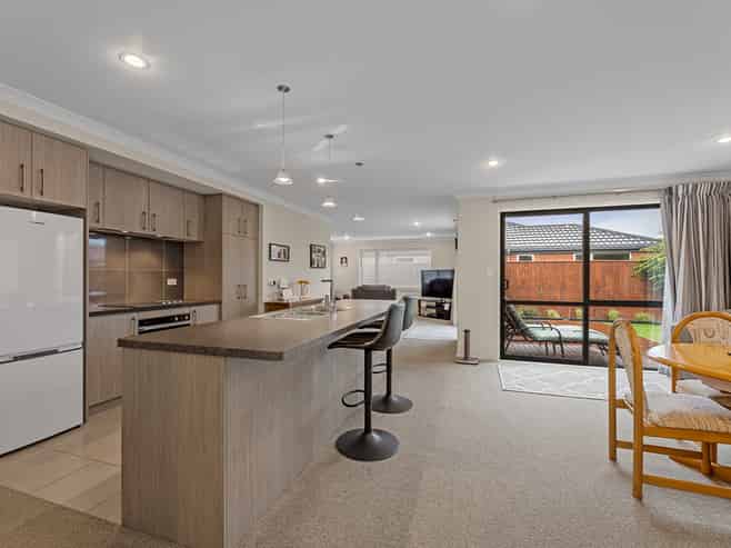 4 Korari Grove, Redwoodtown