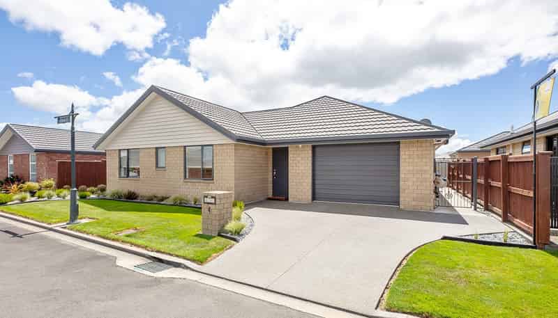4 Korari Grove, Redwoodtown