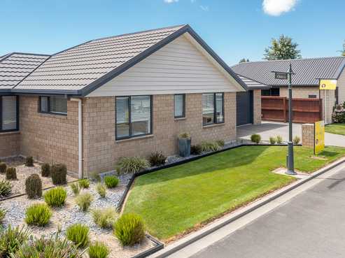 4 Korari Grove, Redwoodtown