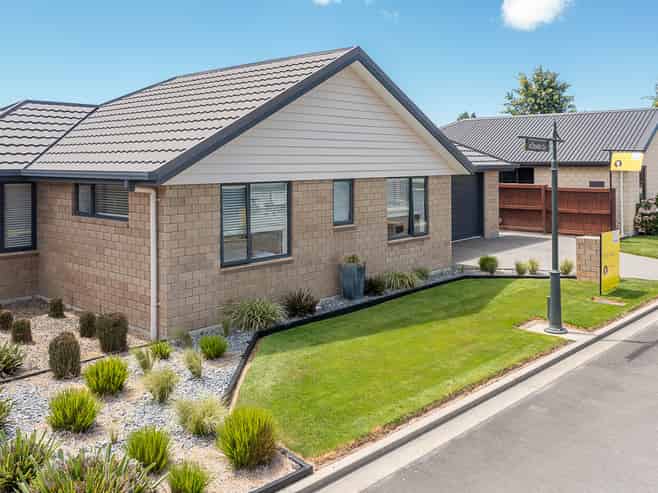 4 Korari Grove, Redwoodtown