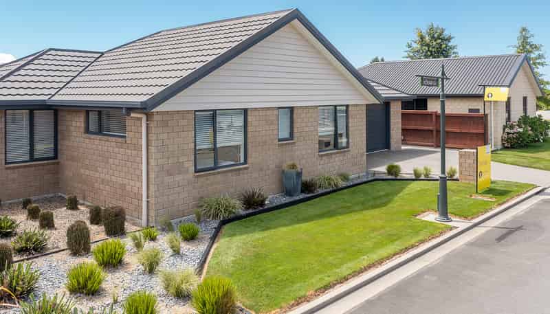 4 Korari Grove, Redwoodtown