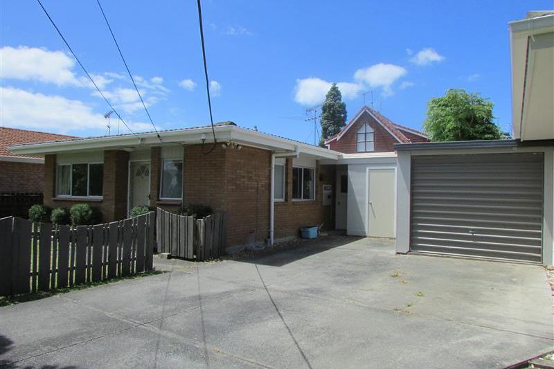 Positioned perfectly for Summer!, Orewa