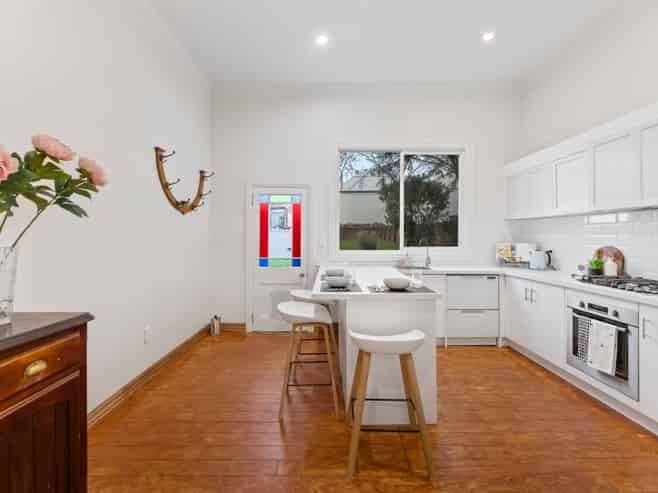 34 Argyle Street, Mornington