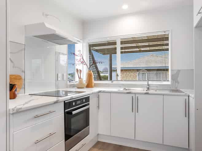 11 Imelda Road, Te Atatu Peninsula