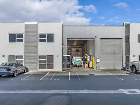 Affordable Leasehold Industrial Unit