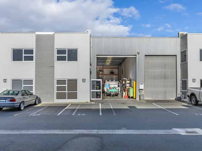 Affordable Leasehold Industrial Unit