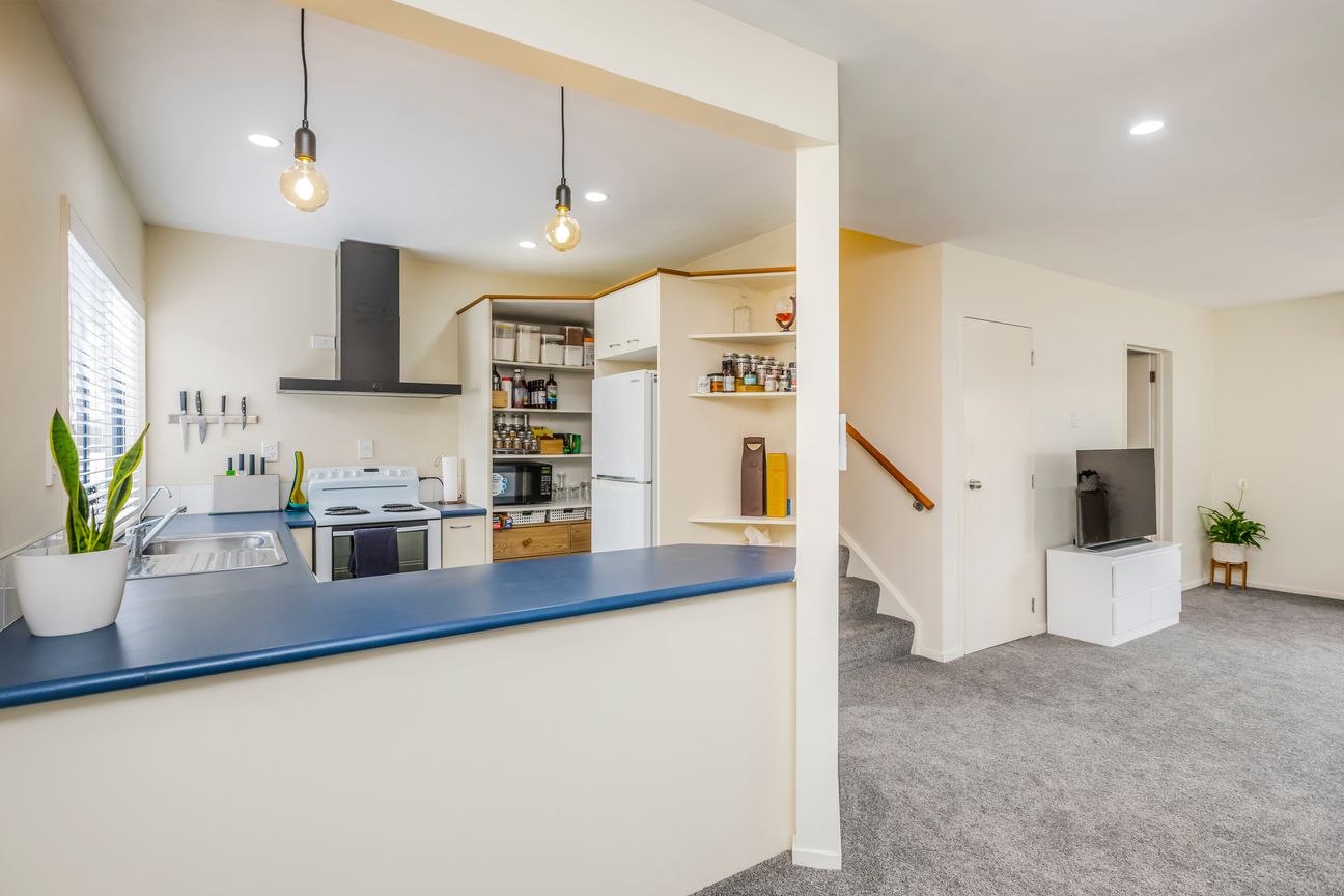Tantalising cost-effective living - Więcej