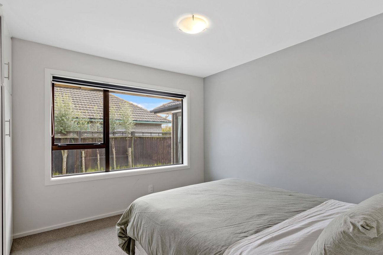 Family home in Burwood - Altro
