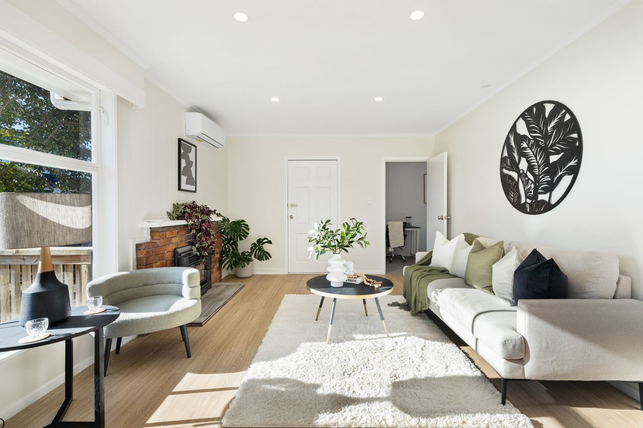 Fully Renovated Hidden Gem in Hill Park – pohled 2