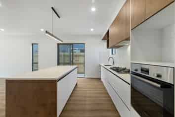 68 Papaka Road, Karaka