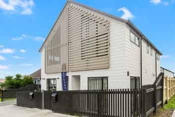 11A Range View Road, Mount Albert