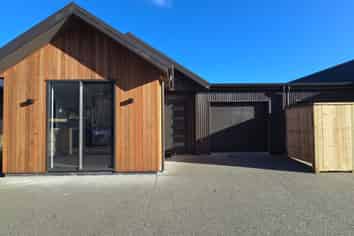 14 Shoveler Road, Jacks Point