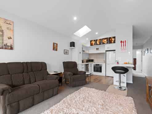 110c/30 Bob Robertson Drive, Woodend