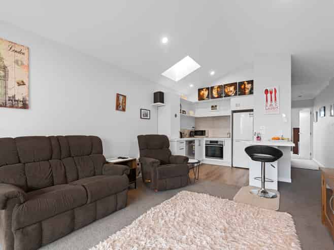 110c/30 Bob Robertson Drive, Woodend