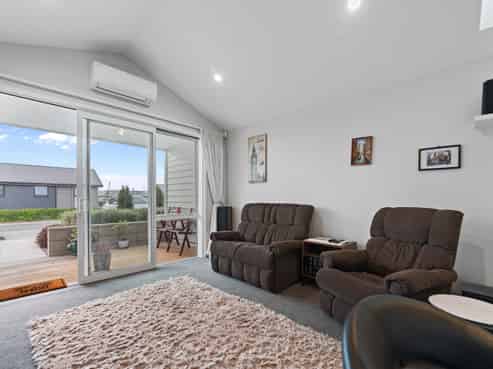 110c/30 Bob Robertson Drive, Woodend
