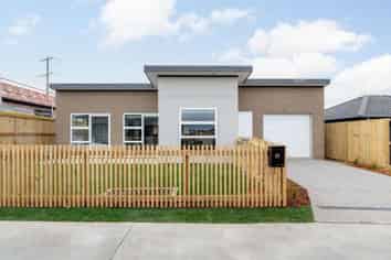 69 Waruhia Crescent, Rototuna North