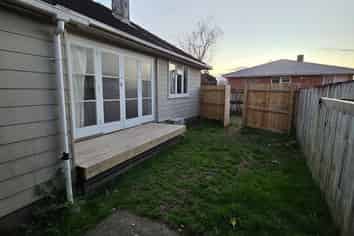 16 Clarkson Crescent, Otara