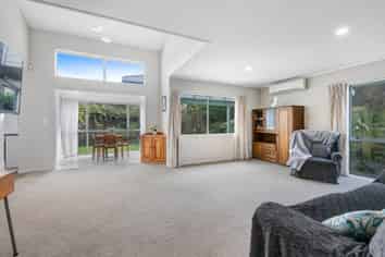 69 Donald Street, Stanmore Bay