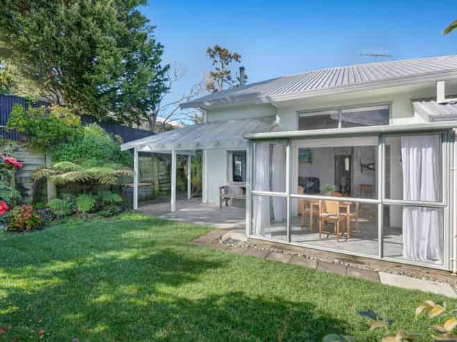 69 Donald Street, Stanmore Bay