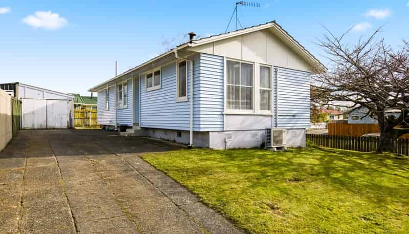 224 Te Rangitautahanga Road, Turangi