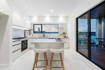 17A Kiwi Road, Point Chevalier