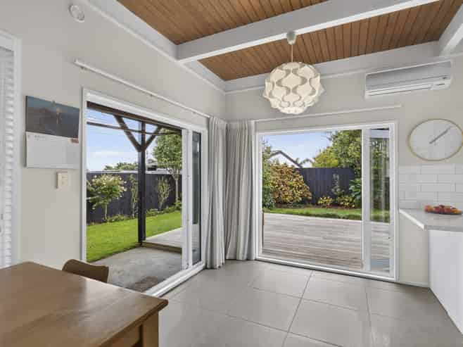 87 Dorset Avenue, Lynmouth