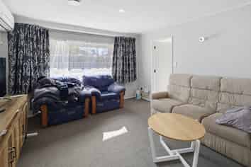 2/1101 Cunningham Crescent, Mayfair