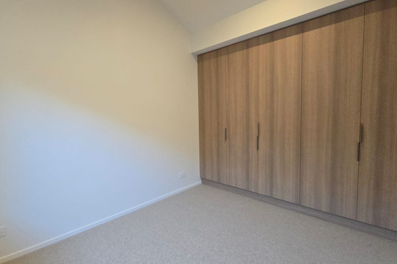 14A Shoveler Road - Meer