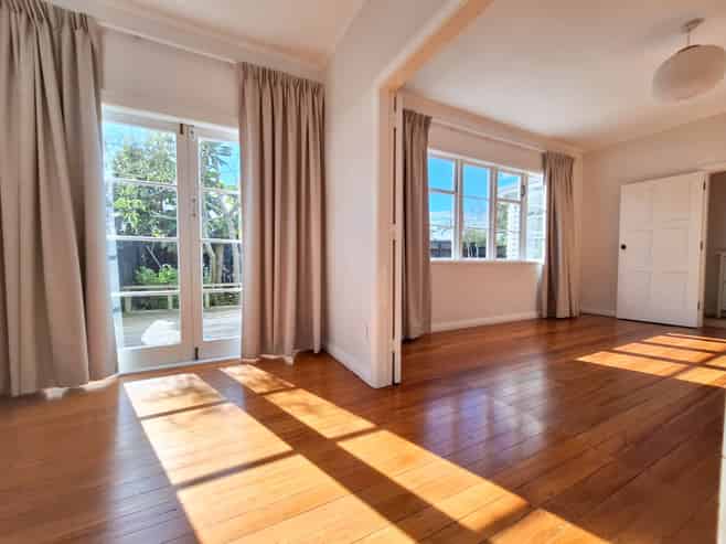 24 Hazel Ave, Mount Roskill