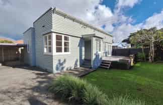 24 Hazel Ave, Mount Roskill