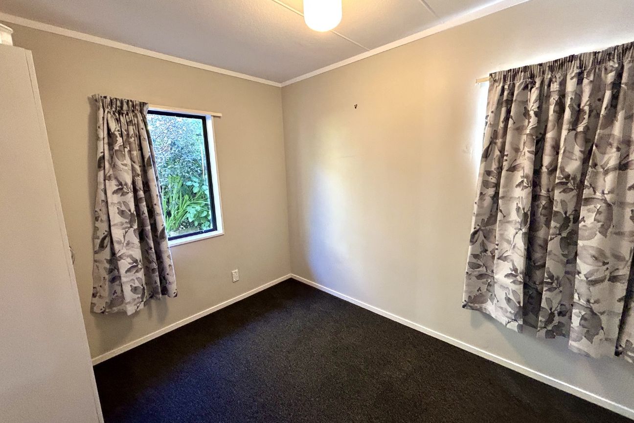 PARAPARAUMU BEACH - FOUR BEDROOMS – další