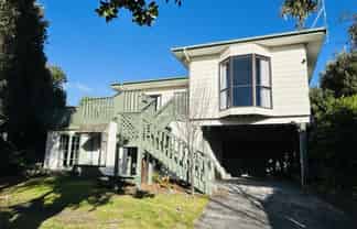 18 Webber Street, Paraparaumu Beach