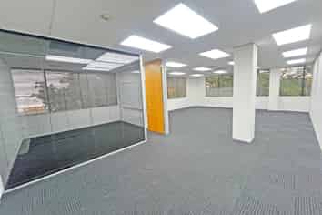 FUNCTIONAL PENROSE OFFICE
