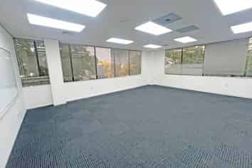 FUNCTIONAL PENROSE OFFICE
